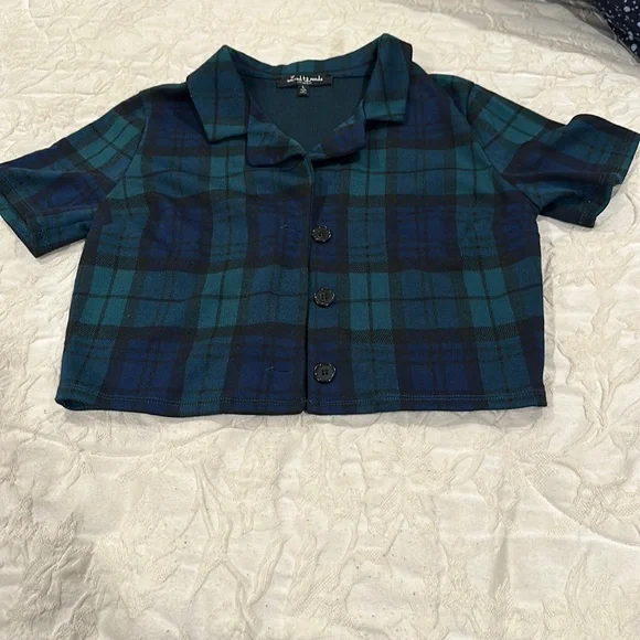 Checkered button down top - Picture 1 of 2
